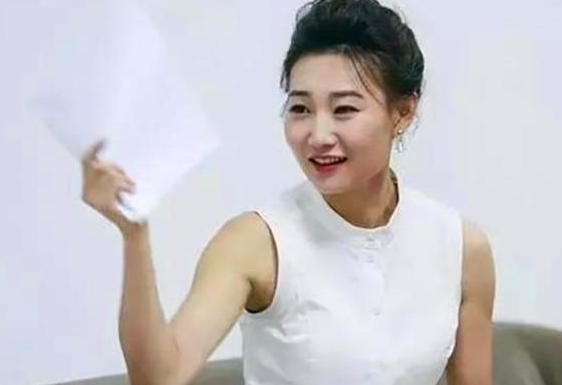 市长和美女主播,市长携手美女主播共话城市发展新篇章